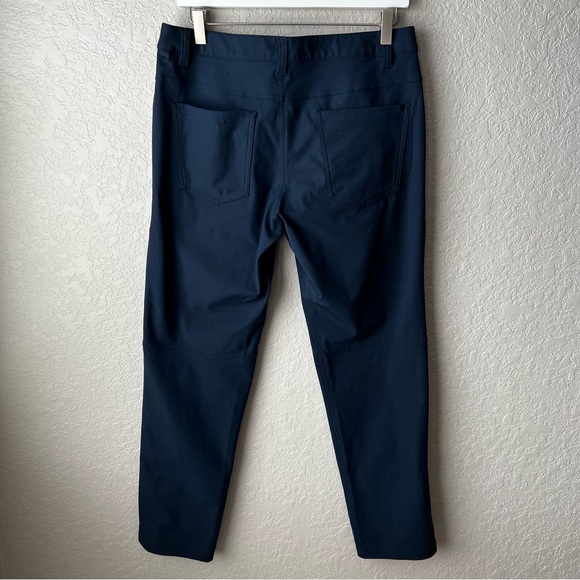 Lululemon ABC Pant Navy - Picture 8 of 15